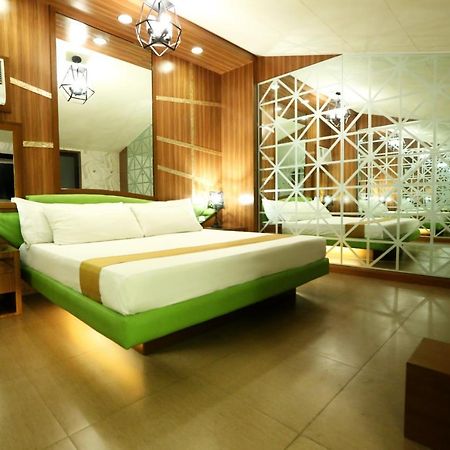 Hotel Ava Cuneta Pasay Eksteriør bilde