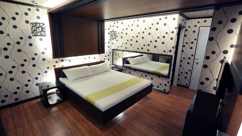 Hotel Ava Cuneta Pasay Eksteriør bilde