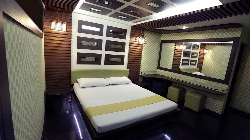 Hotel Ava Cuneta Pasay Eksteriør bilde